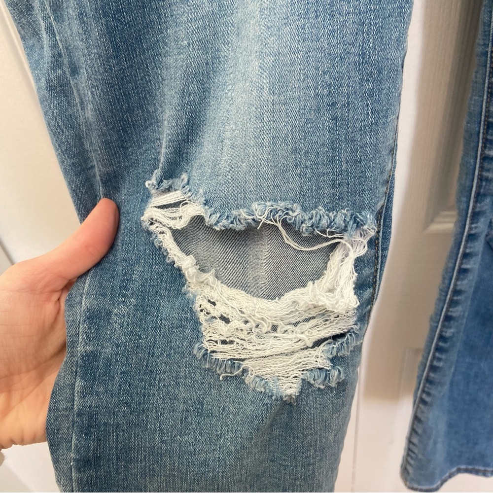 Pacsun Distressed Jeans - Picture 4 of 7